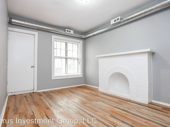 2nd image of 4238 S Michigan Ave #1W