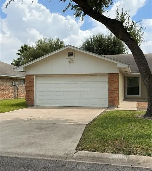 3806 N 7th Ct — Photo 1