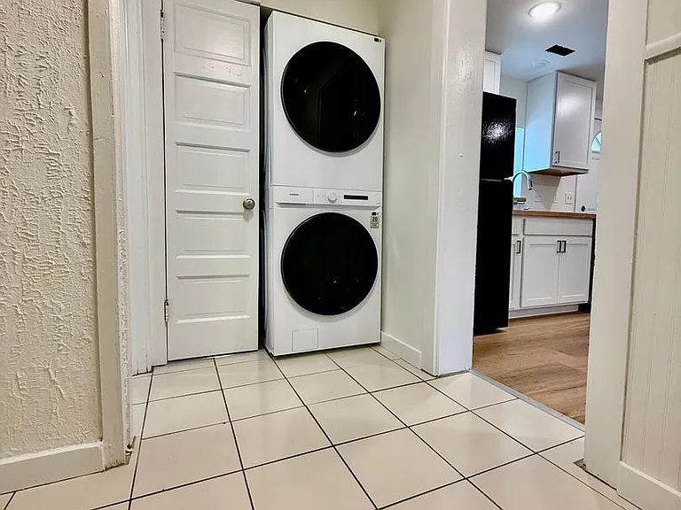 122 N Roosevelt St — Photo 10