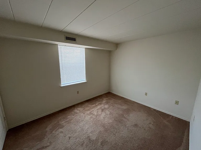 Cresap Knolls — Photo 40