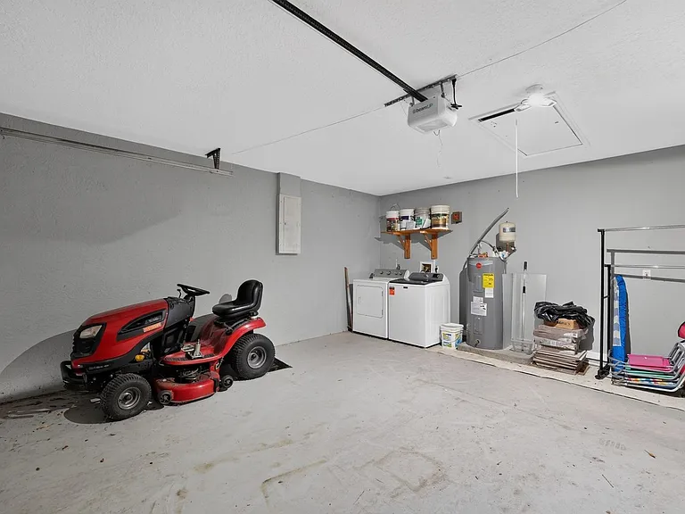 5516 David Blvd — Photo 32