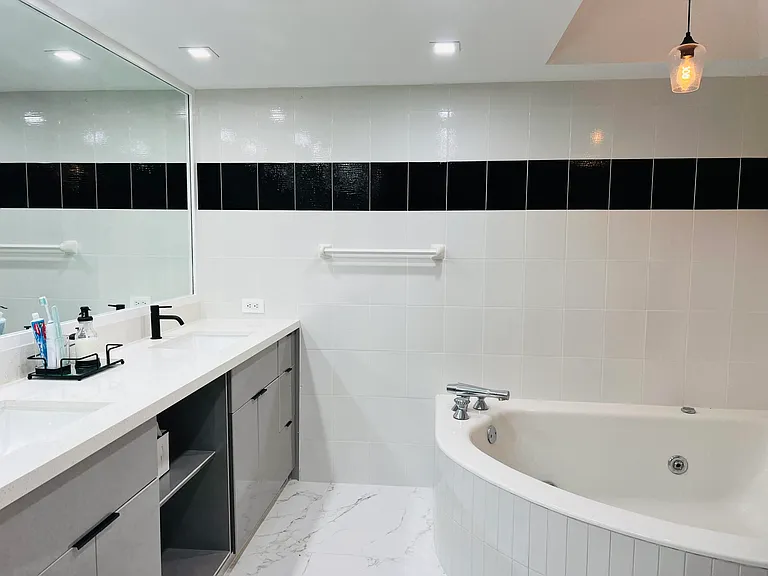 19707 Turnberry Way #12E — Photo 18