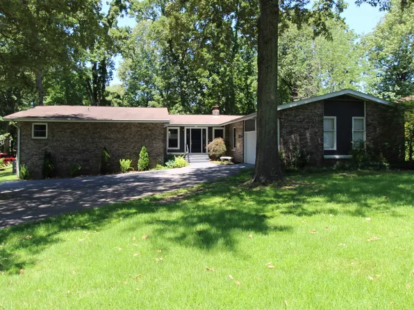 201 Jessamine Dr, Paducah, KY 42001