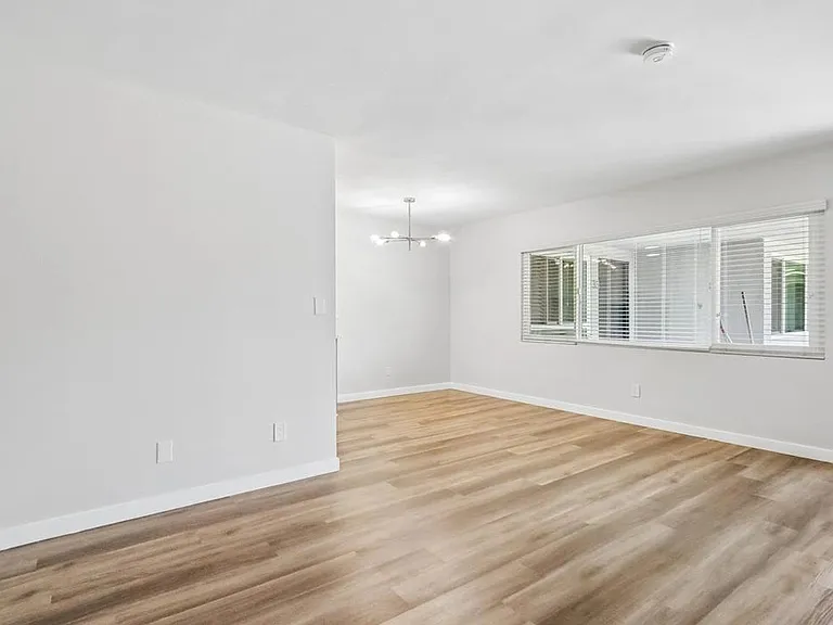 21107 Amie Ave #25 — Photo 25