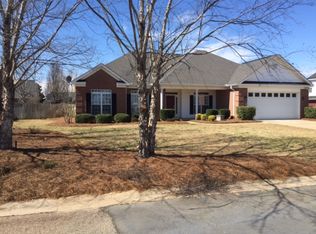 204 Rose Hill Dr, Warner Robins, GA 31088