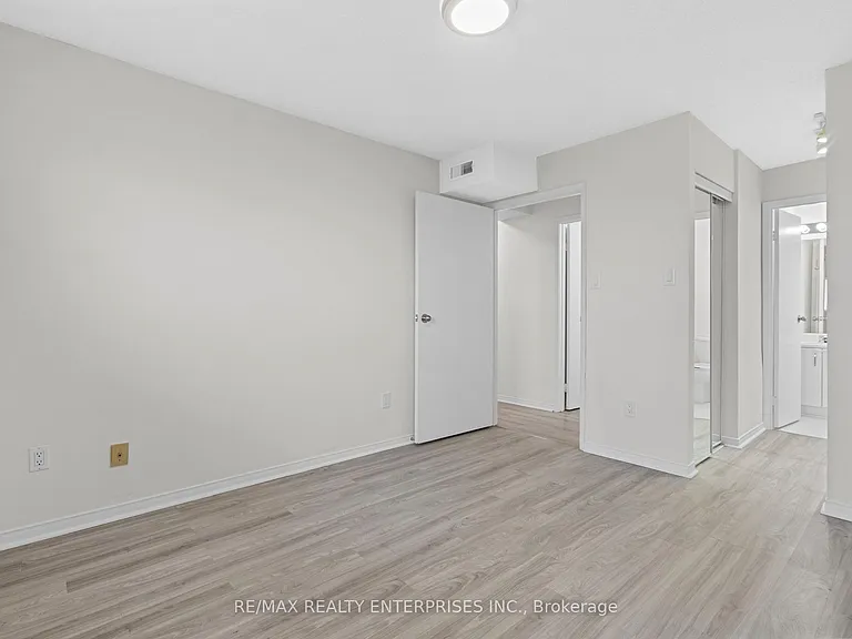 126 Bell Farm Rd #B04 — Photo 23