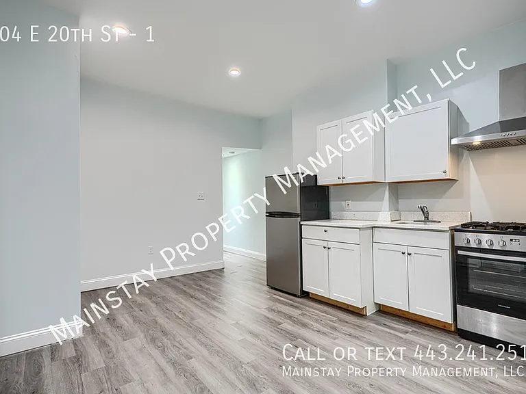 104 E 20th St #1 — Photo 15
