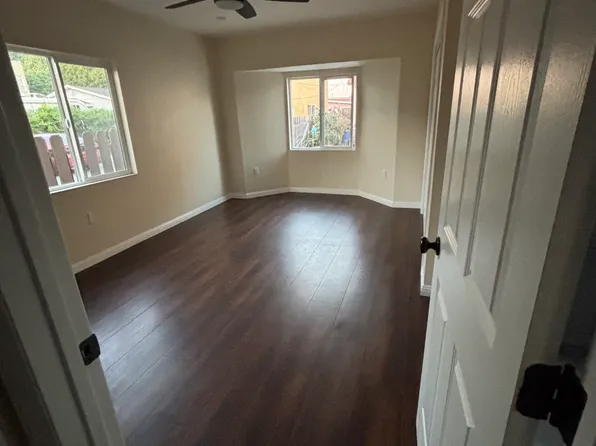 (undisclosed Address), Los Angeles, CA 90044