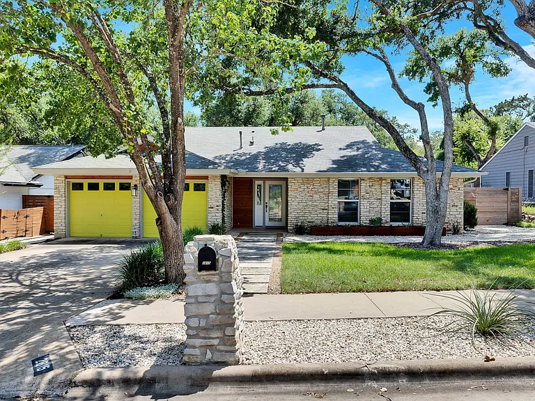 2815 Inridge Dr — Photo 36