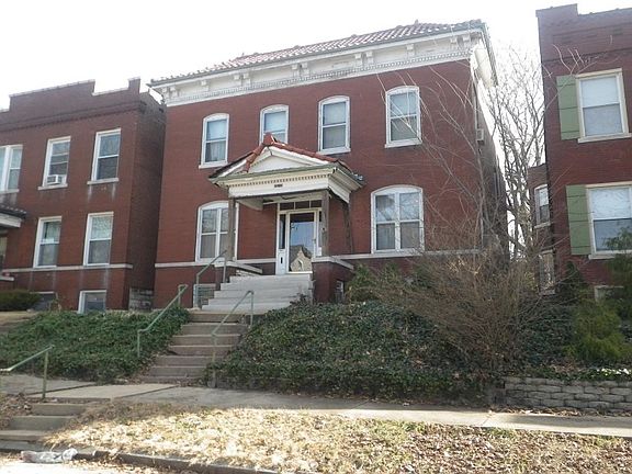 3rd image of 2610 Alhambra Ct