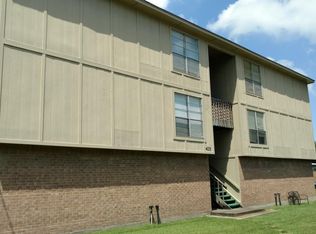 425 N Wisconsin Ave, League City, TX 77573