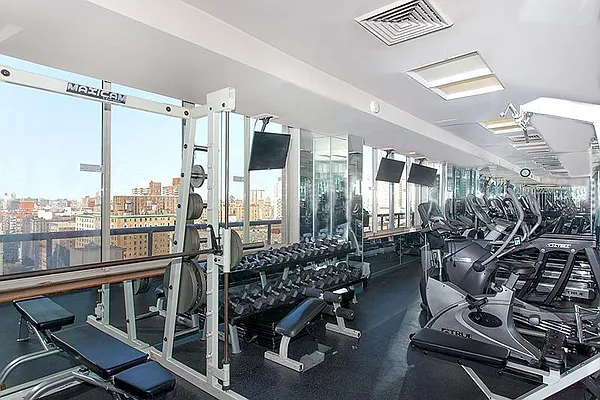 Rented by Keller Williams NYC | media 8