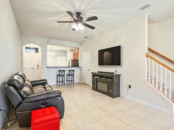 3rd image of 5208 Bay Isle Cir