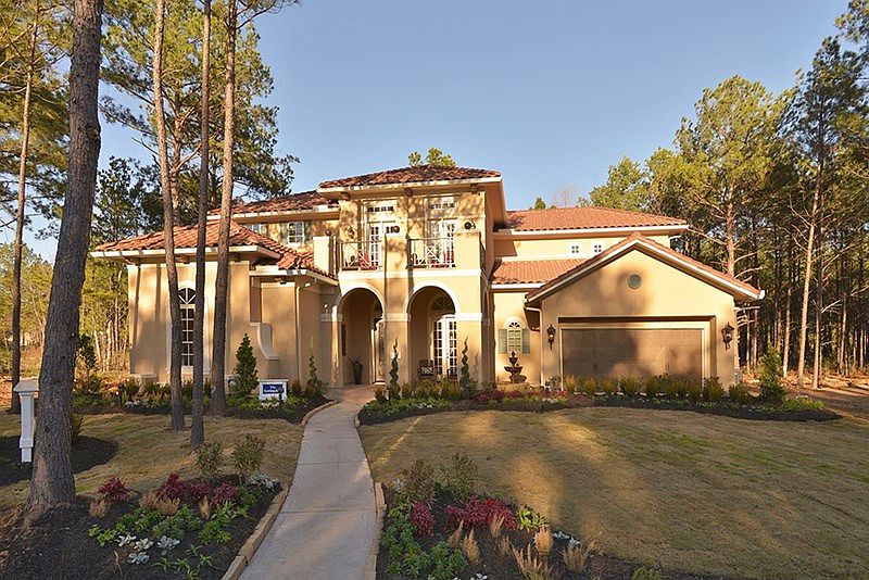 C Exterior