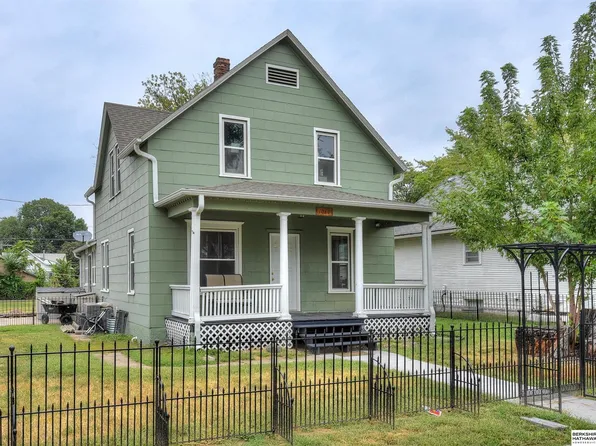 1060 E 1st St, Fremont, NE 68025