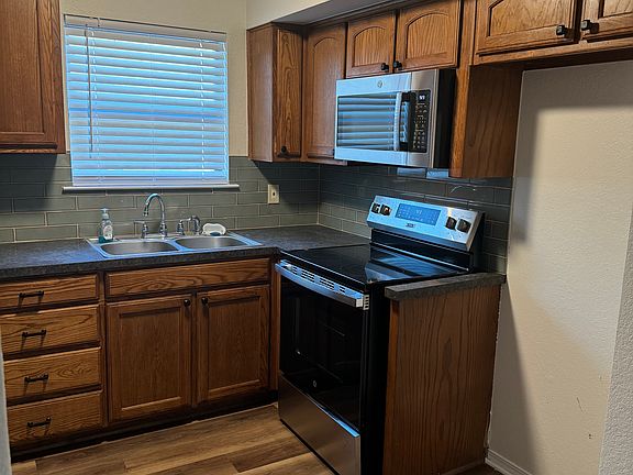 5th image of 1614 Pecan Chase Cir APT 57