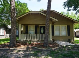 907 W College St, Sherman, TX 75092