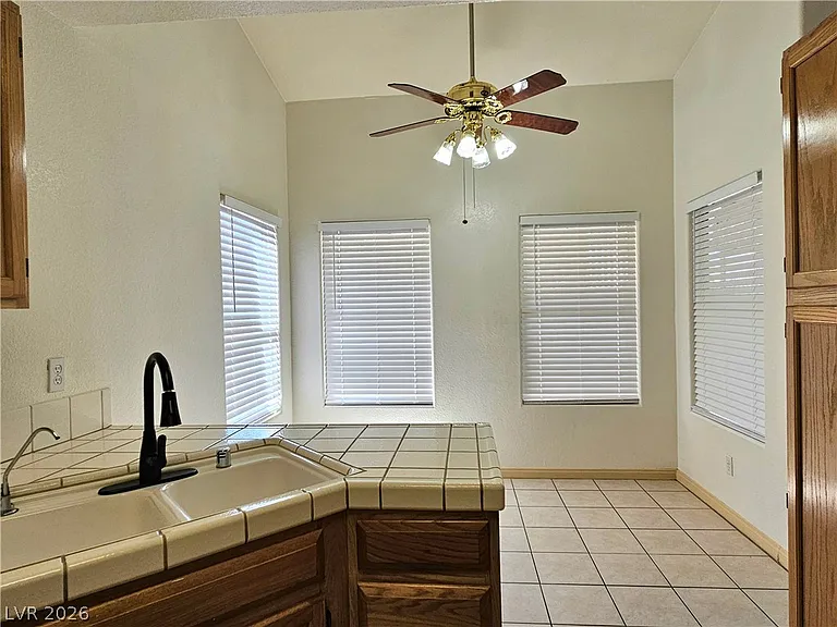 3569 Windy Bluff St — Photo 13