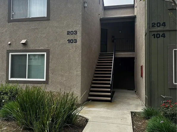 2604 Avenida Del Vis #D203, Corona, CA 92882