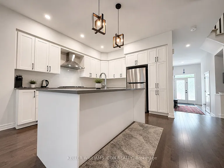754 Borbridge Ave — Photo 5