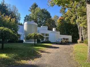 65 Sunset Farm Rd, West Hartford, CT 06107