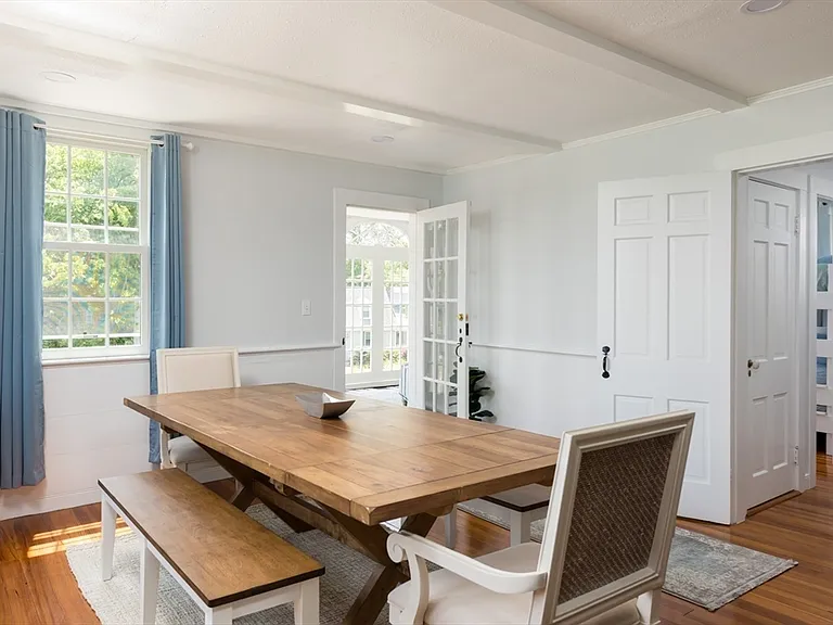 16 Jefferson Shores Rd — Photo 13