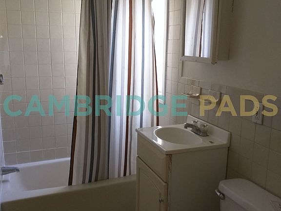 1479842551-1-cedar-st1