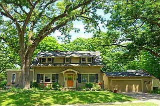 1st image of 3933 Waveland Dr