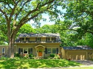 3933 Waveland Dr, Des Moines, IA 50311