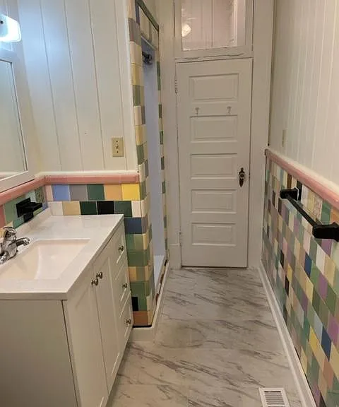 705 Lovell Ave — Photo 8