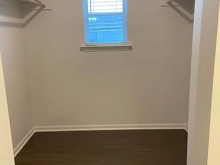 21579 S Franklin Ct — Photo 4