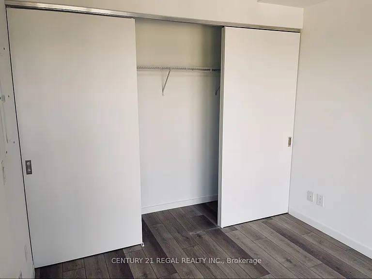 7 Smith Cres #302 — Photo 14