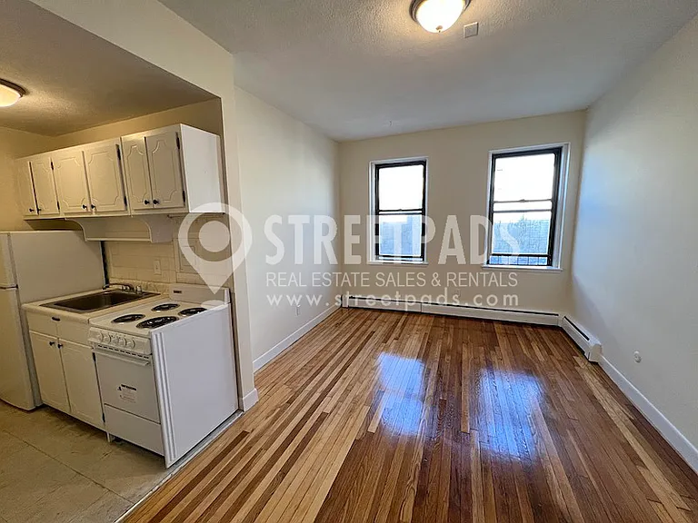 64 Brighton Ave #200 — Photo 6