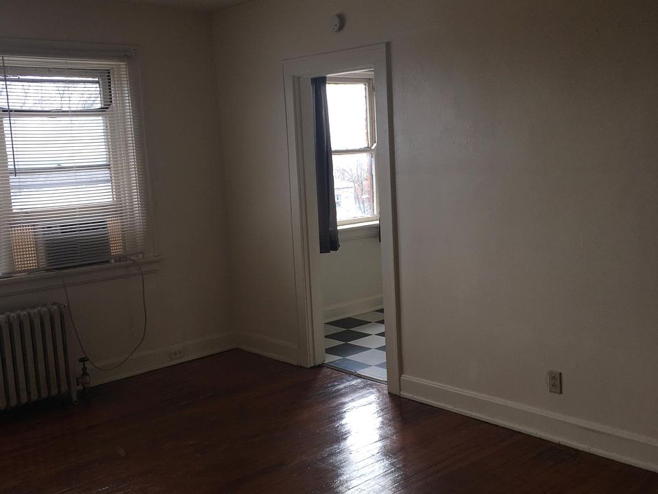 1st image of 2300 Auburn Ave APT 210