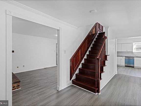 3rd image of 133 Abbey Rd
