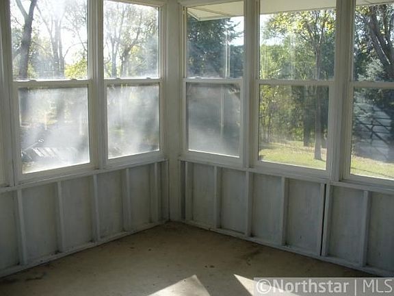 4th image of 14427 Garland Ave