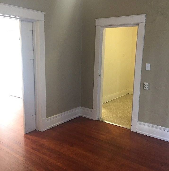 1st image of 435 E 200 S APT 9