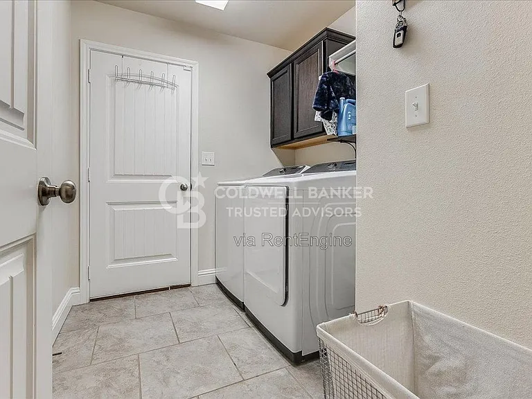 13612 Waco Ave — Photo 12