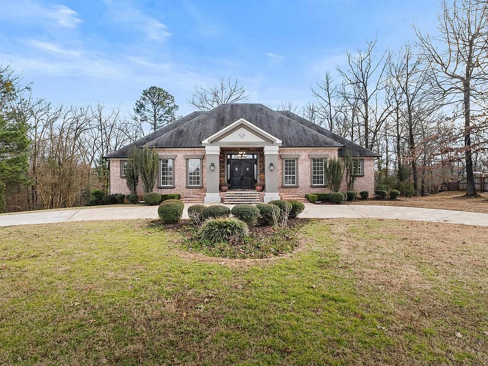 1st image of 3910 Water Oak Dr