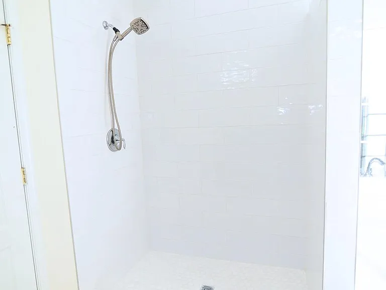 7001 Chaptico Ct — Photo 87