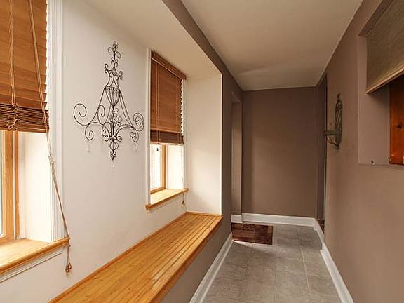 Porch/Mud Room
