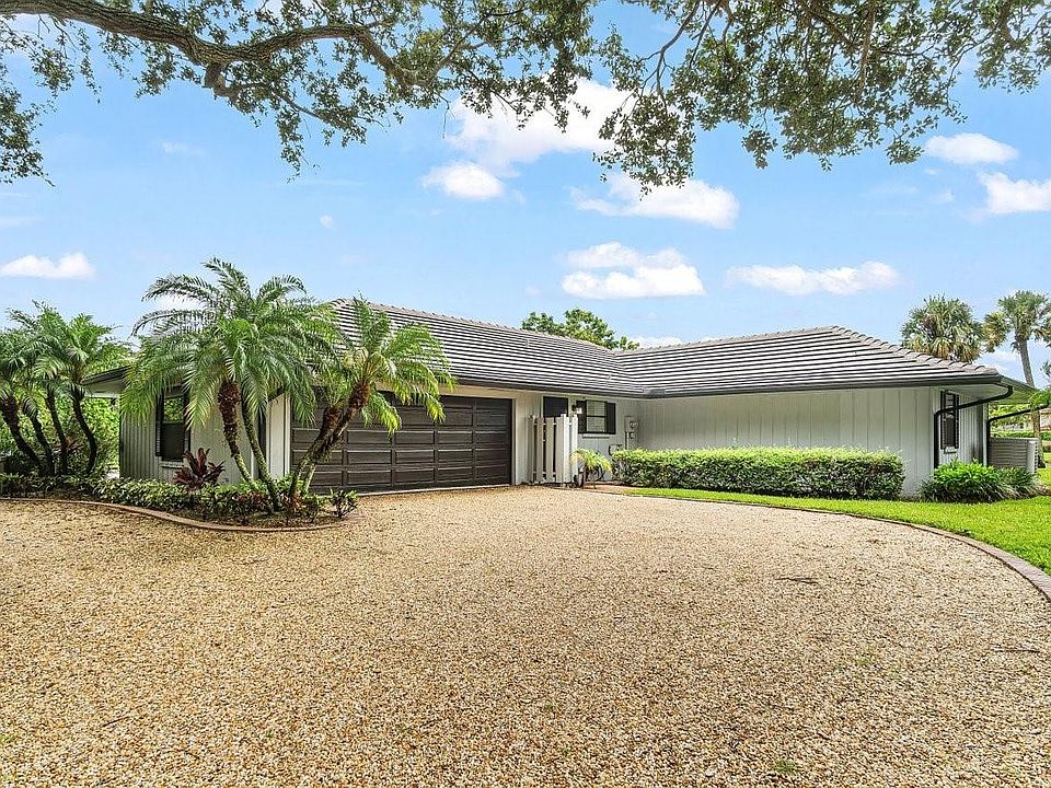 1st image of 10158 SE ACORN Way
