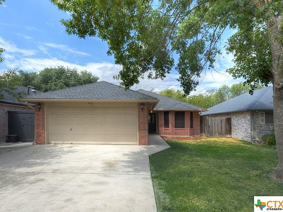 2nd image of 954 Parkdale Dr