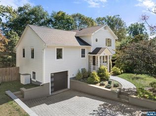 98 Prescott St, Demarest, NJ 07627