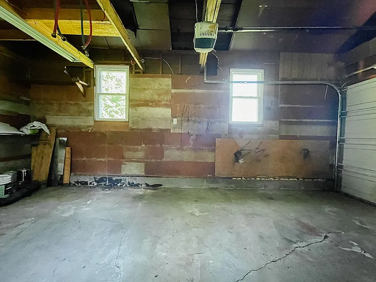 1215 S Fullhart Dr — Photo 19