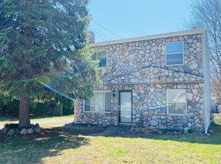 98 Woodslee Dr, Troy, MI 48083