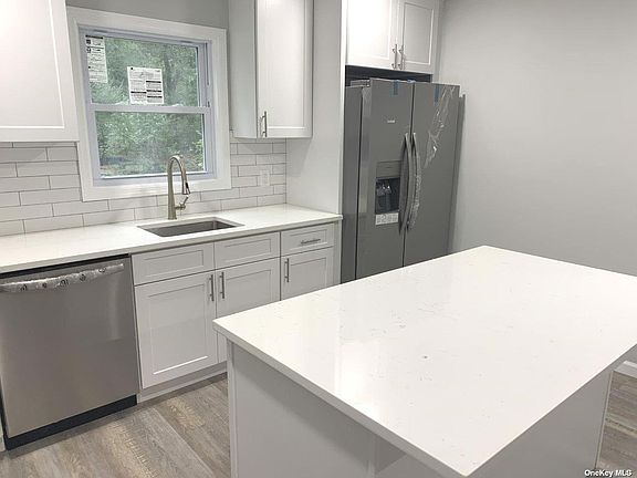 3rd image of 30 Jefferson Ave