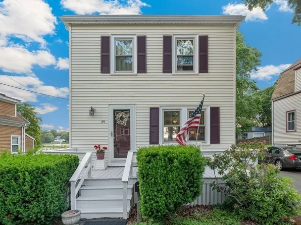 85 Norton St, Weymouth, MA 02191