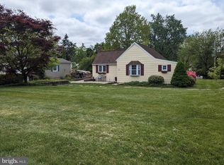 59 Home Rd, Hatboro, PA 19040