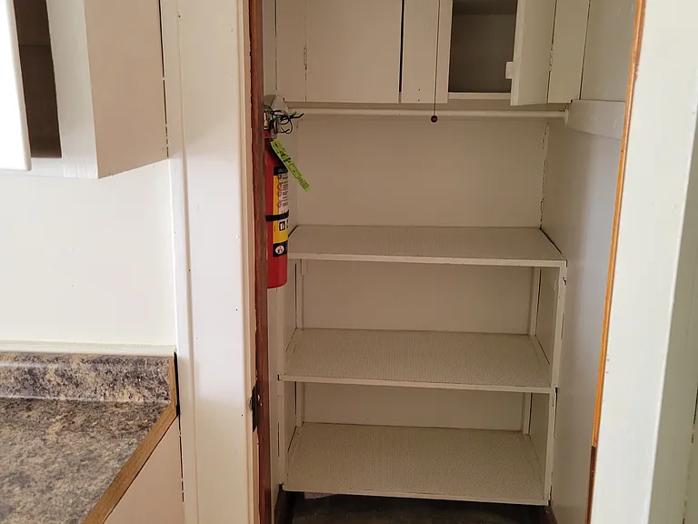 308 N Clinton St #3 — Photo 5